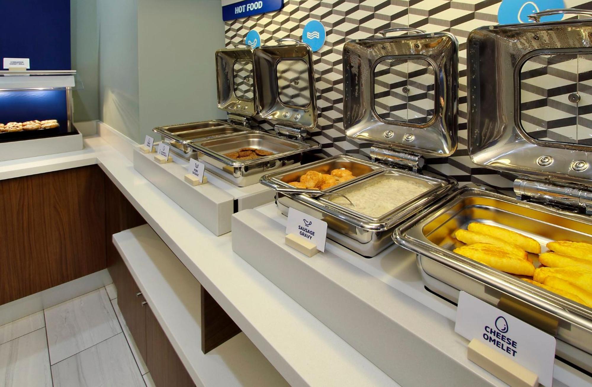 Holiday Inn Express & Suites Oklahoma City Northwest By Ihg Hotel
