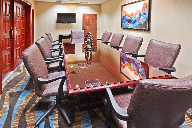 Hotel Holiday Inn Express & Suites Oklahoma City Northwest By Ihg Oklahoma City