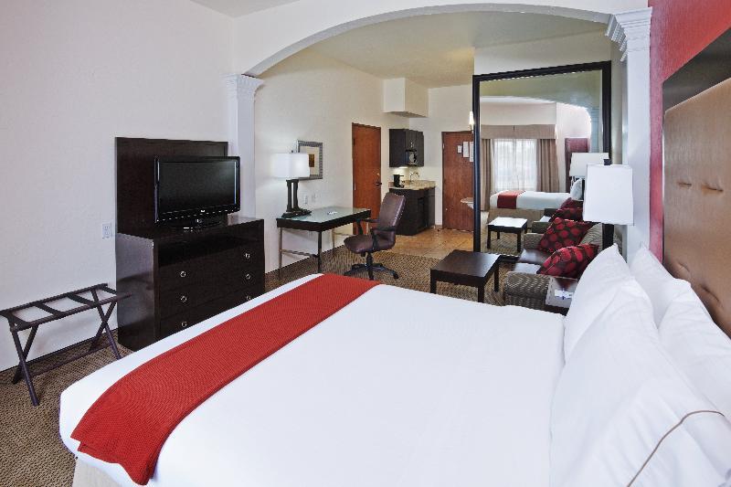 Holiday Inn Express & Suites Oklahoma City Northwest By Ihg 2*