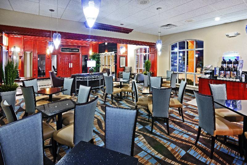 Holiday Inn Express & Suites Oklahoma City Northwest By Ihg 2*